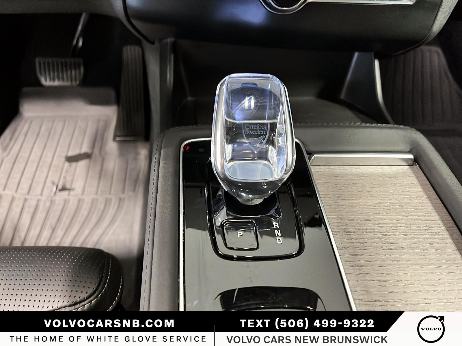 2026 Volvo XC90 B6 Ultra Bright Theme