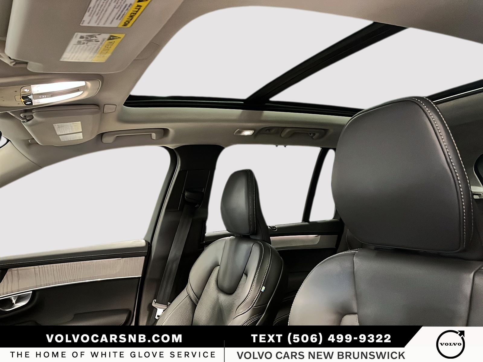 2026 Volvo XC90 B6 Ultra Bright Theme