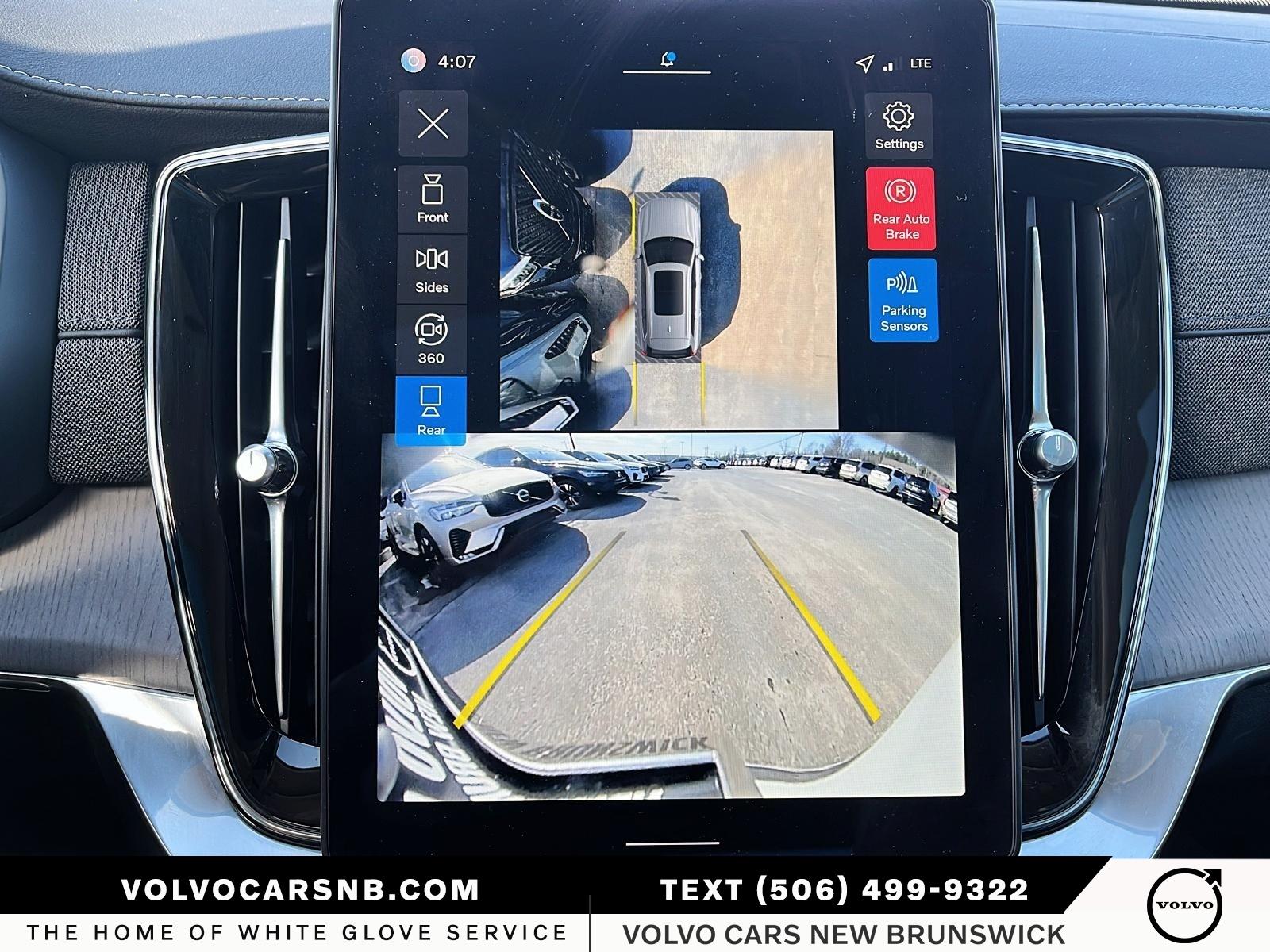 2026 Volvo XC90 B6 Ultra Bright Theme