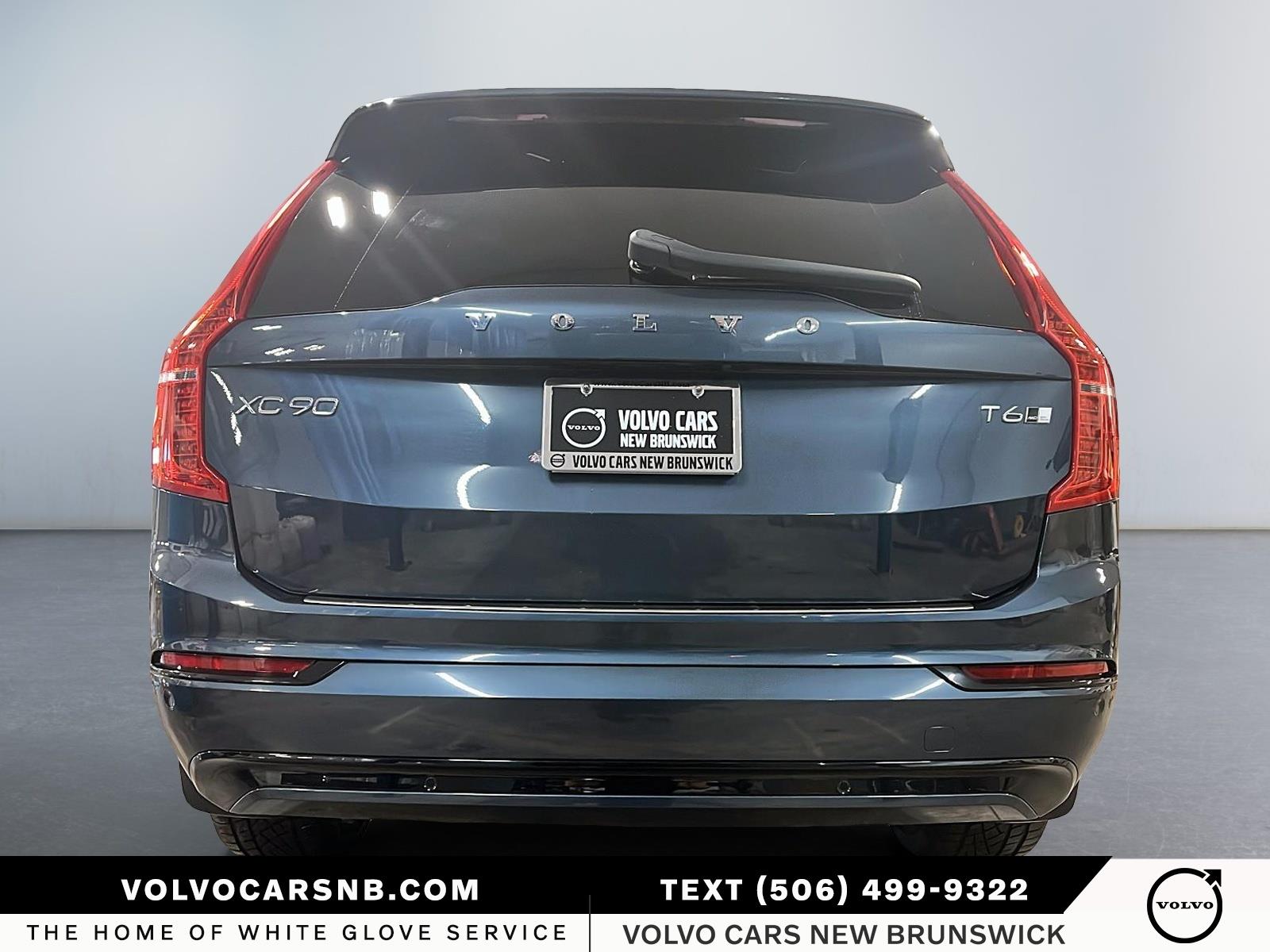 2022 Volvo XC90 T6 R-Design 7 Passenger