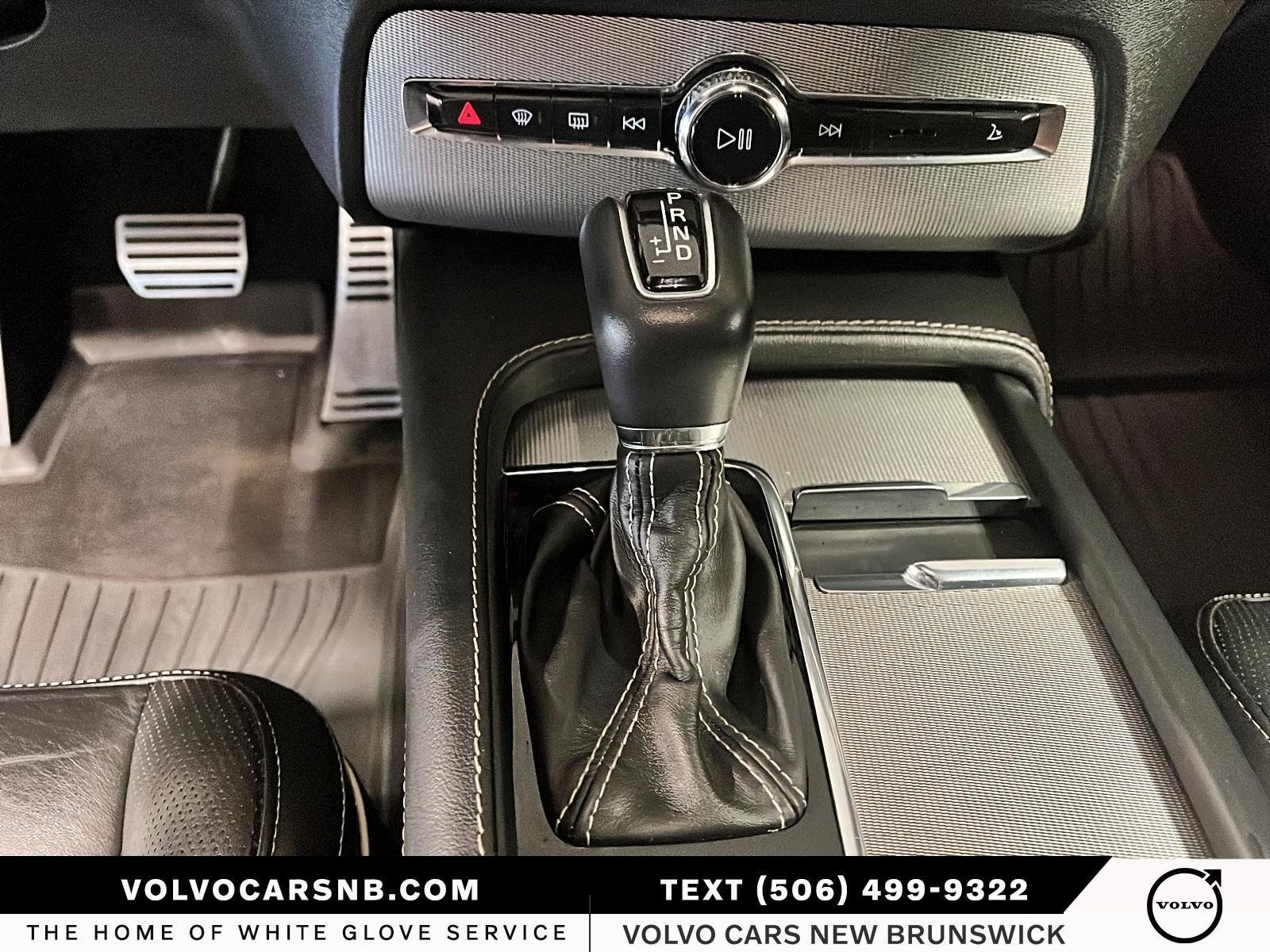 2022 Volvo XC90 T6 R-Design 7 Passenger