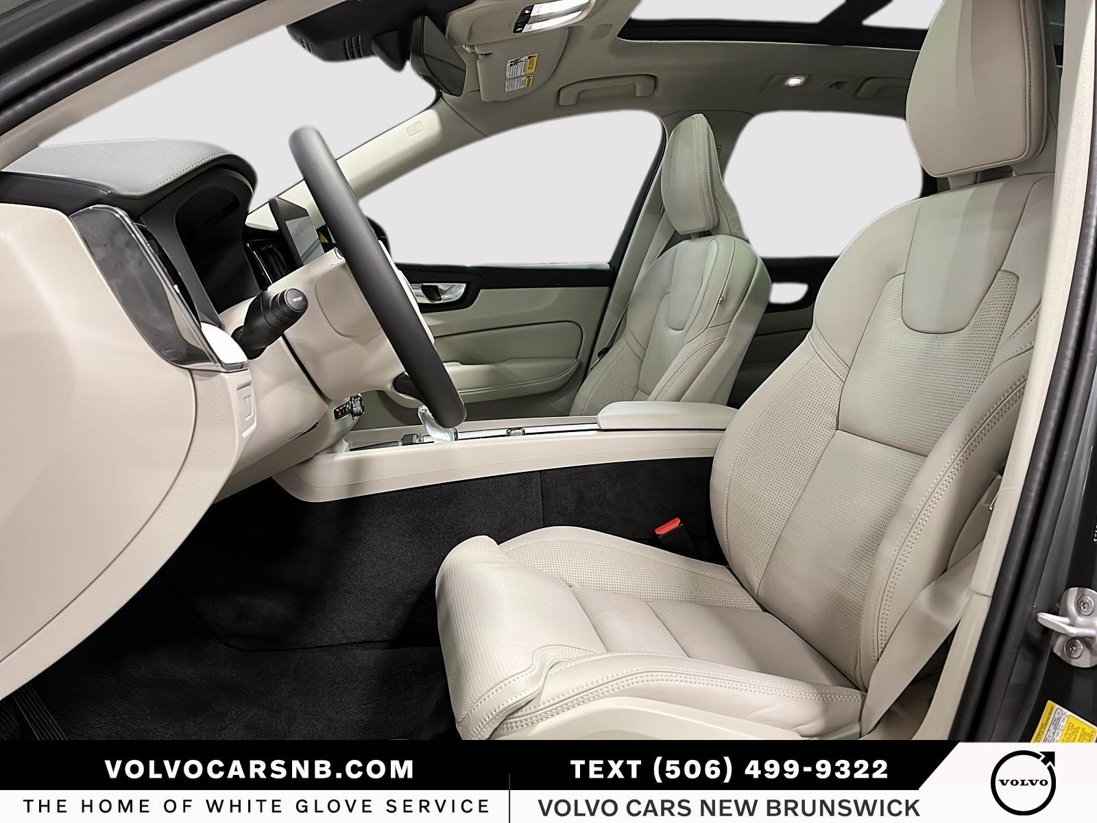 2026 Volvo XC60 Plug-In Hybrid T8 Ultra Dark Theme