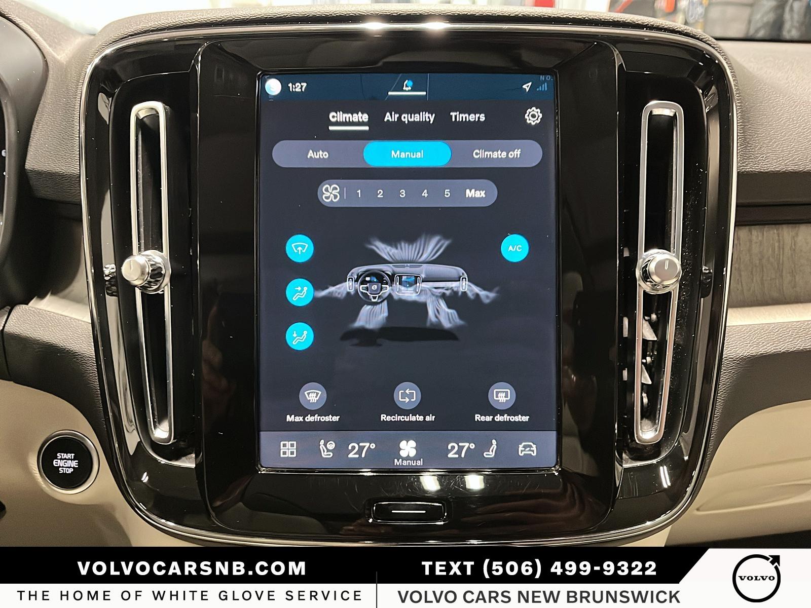 2024 Volvo XC40 B5 Plus Bright Theme