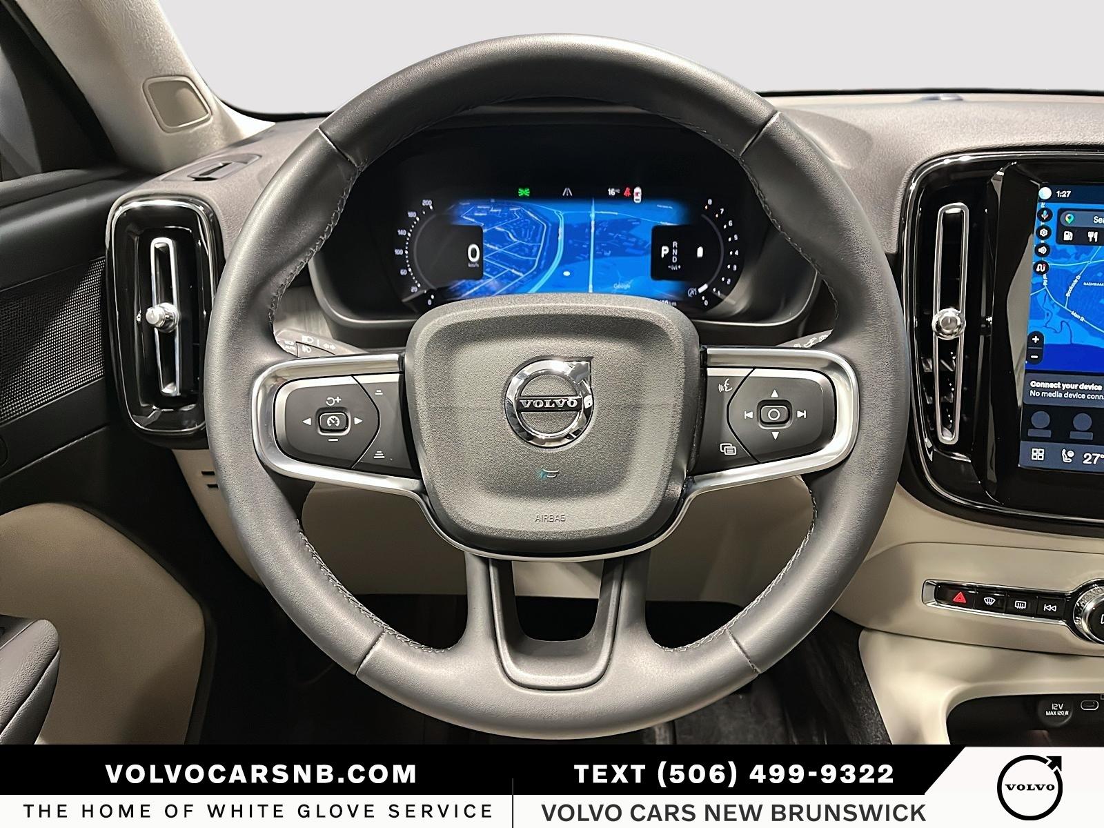 2024 Volvo XC40 B5 Plus Bright Theme