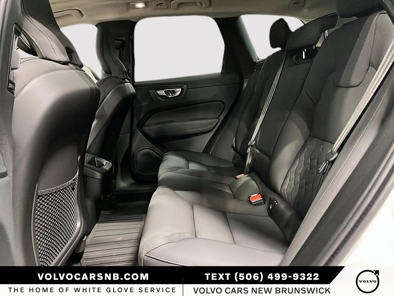 2026 Volvo XC60 B5 Plus Dark Theme