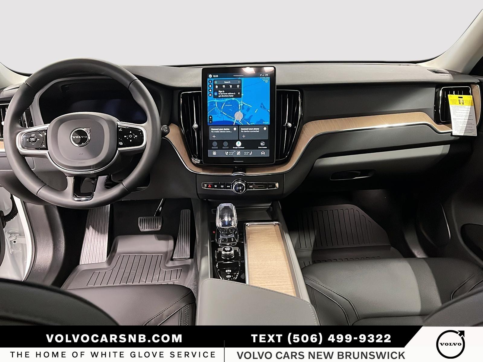 2026 Volvo XC60 B5 Plus Dark Theme