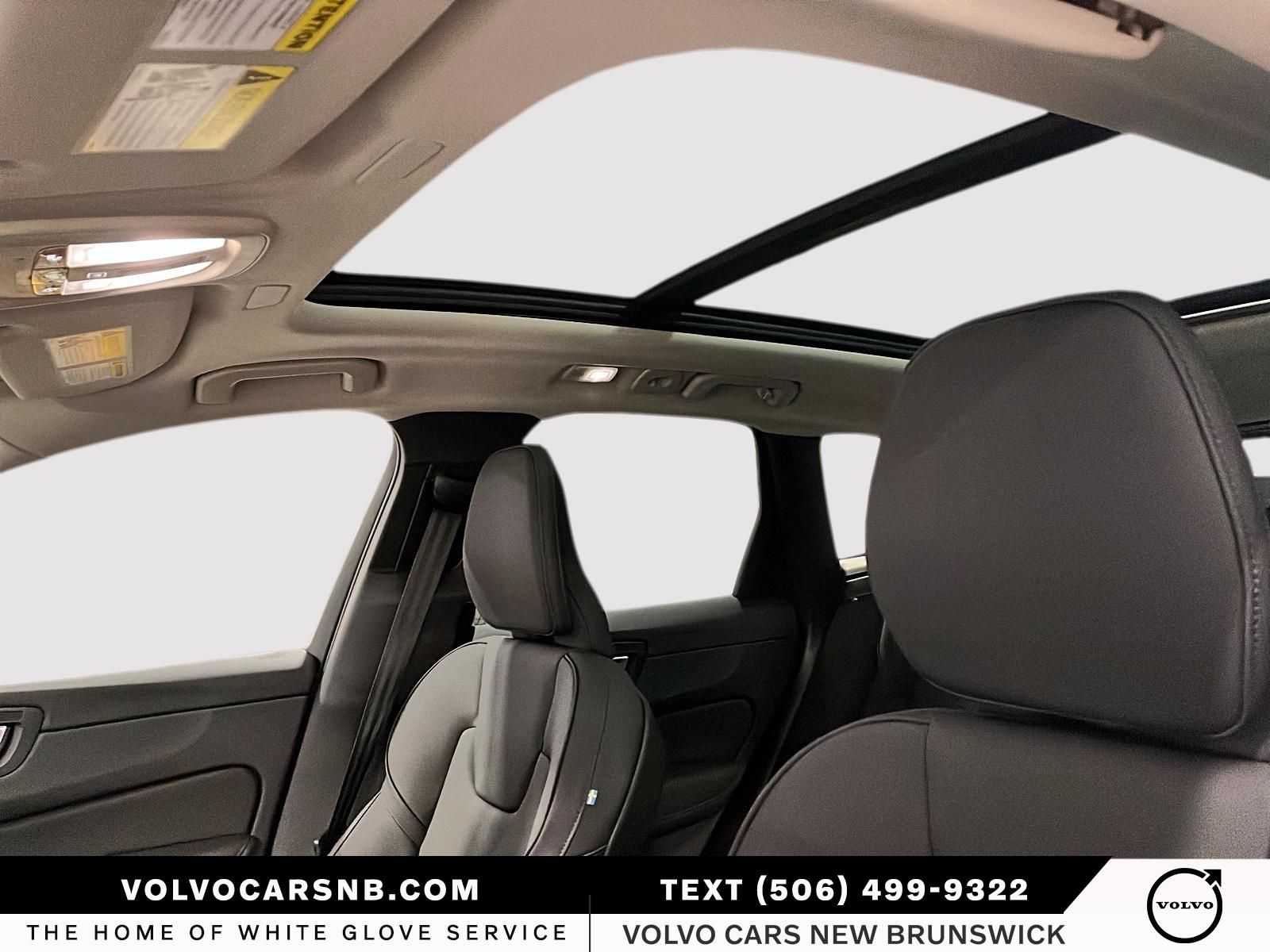 2026 Volvo XC60 B5 Plus Dark Theme