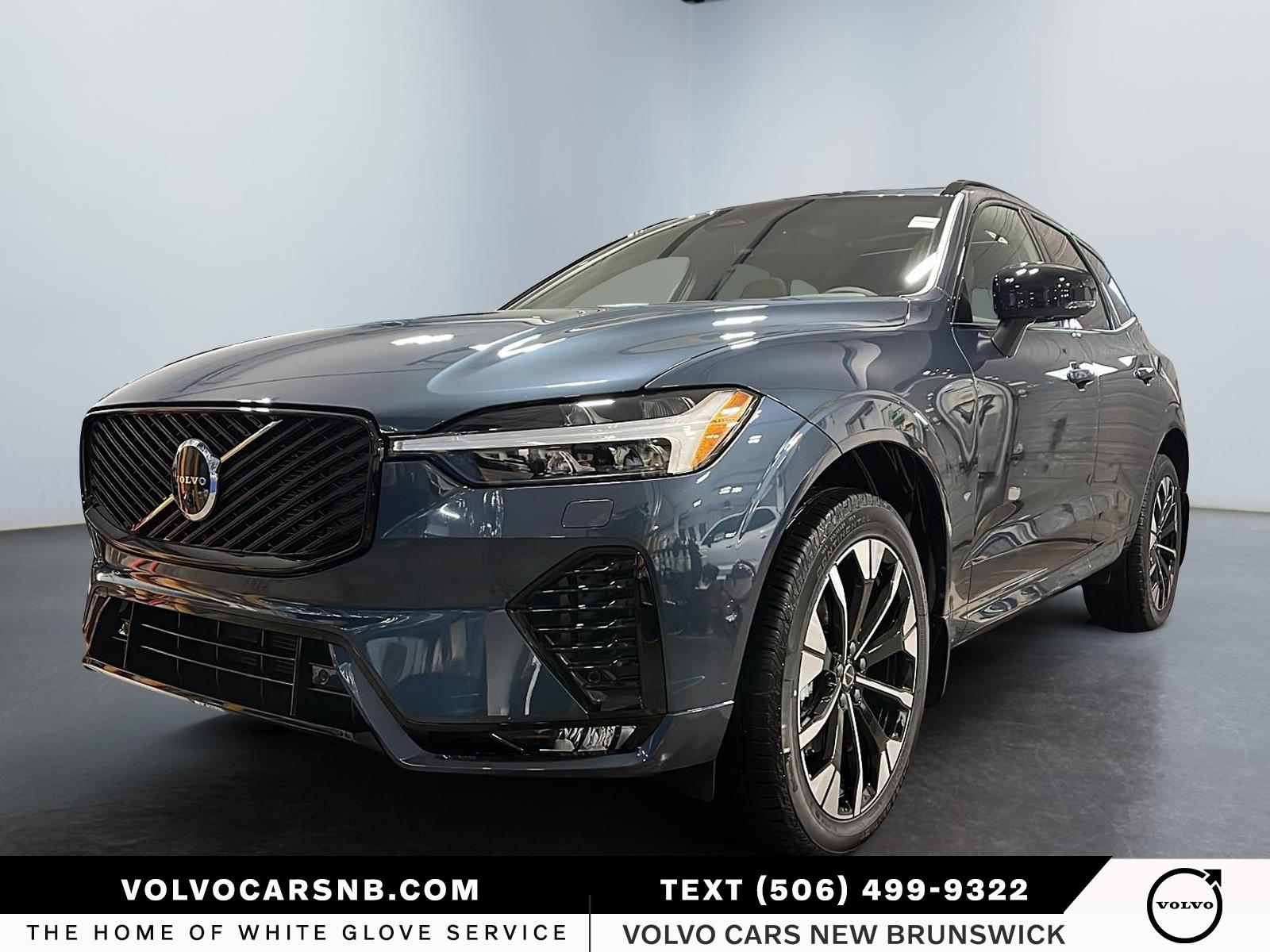 2026 Volvo XC60  B5 Plus Dark Theme