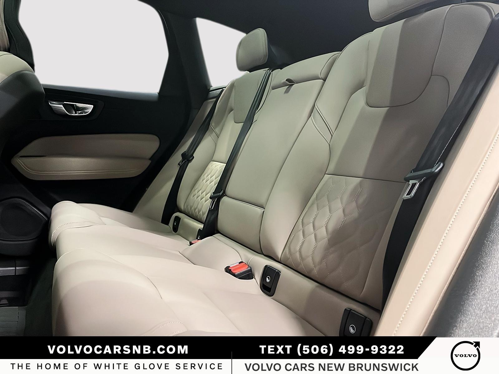 2026 Volvo XC60 B5 Plus Dark Theme