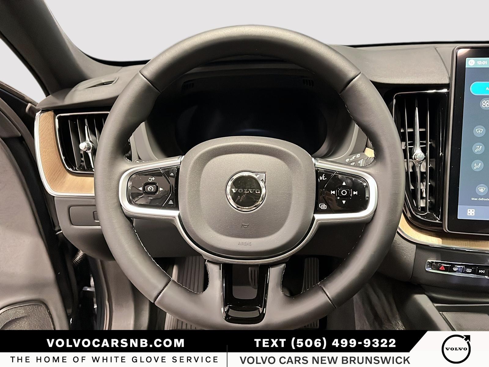 2026 Volvo XC60 B5 Plus Dark Theme