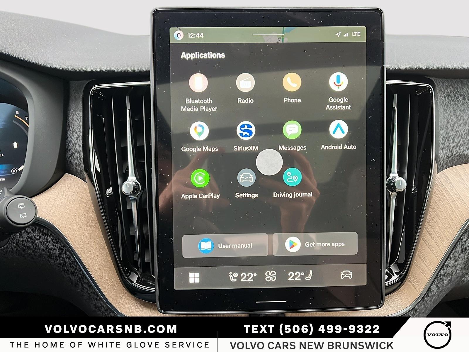 2026 Volvo XC60 B5 Plus Dark Theme