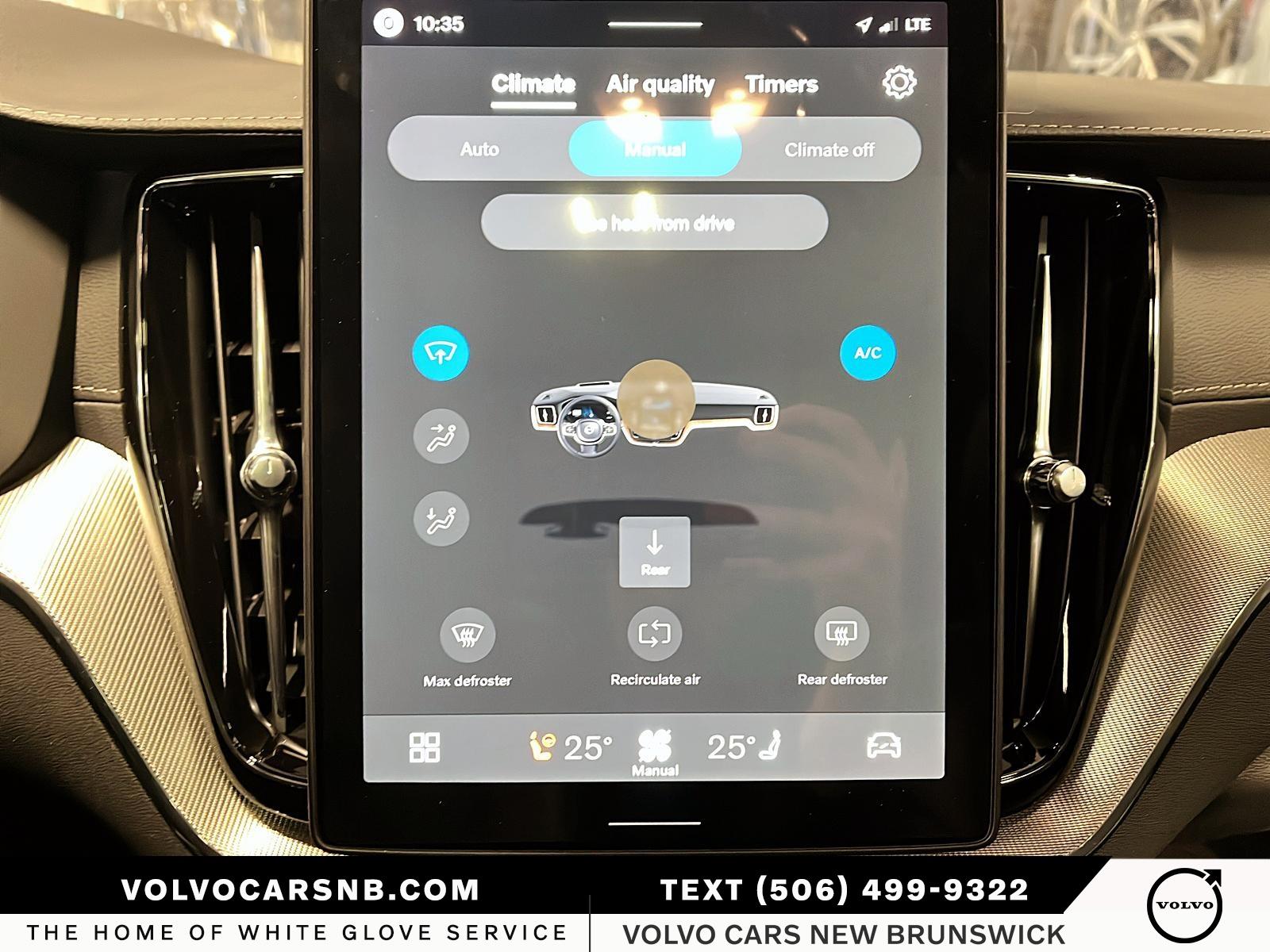 2026 Volvo XC60 B5 Ultra Black Edition