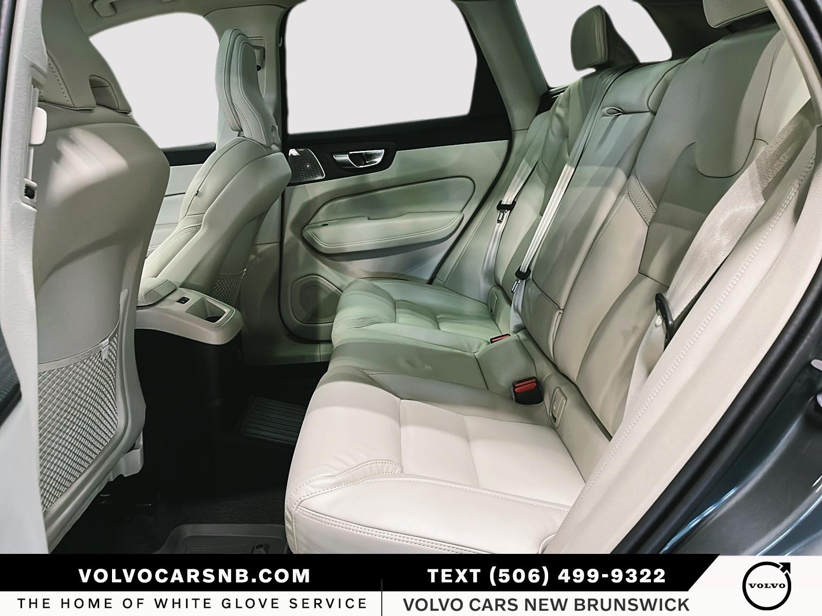 2026 Volvo XC60 Plug-In Hybrid T8 Ultra Dark Theme