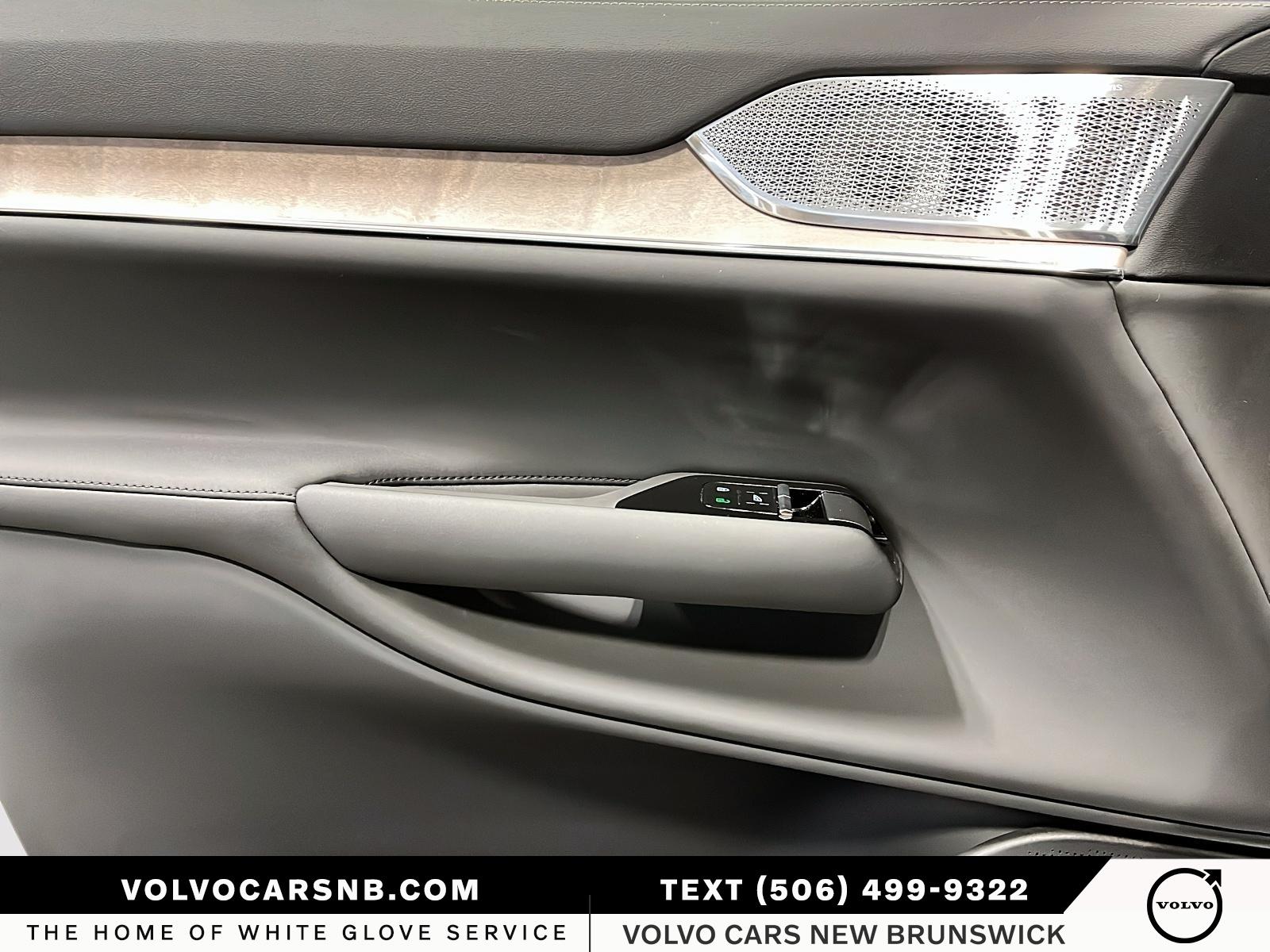 2025 Volvo EX90 Twin Motor Performance Ultra 7-Seater