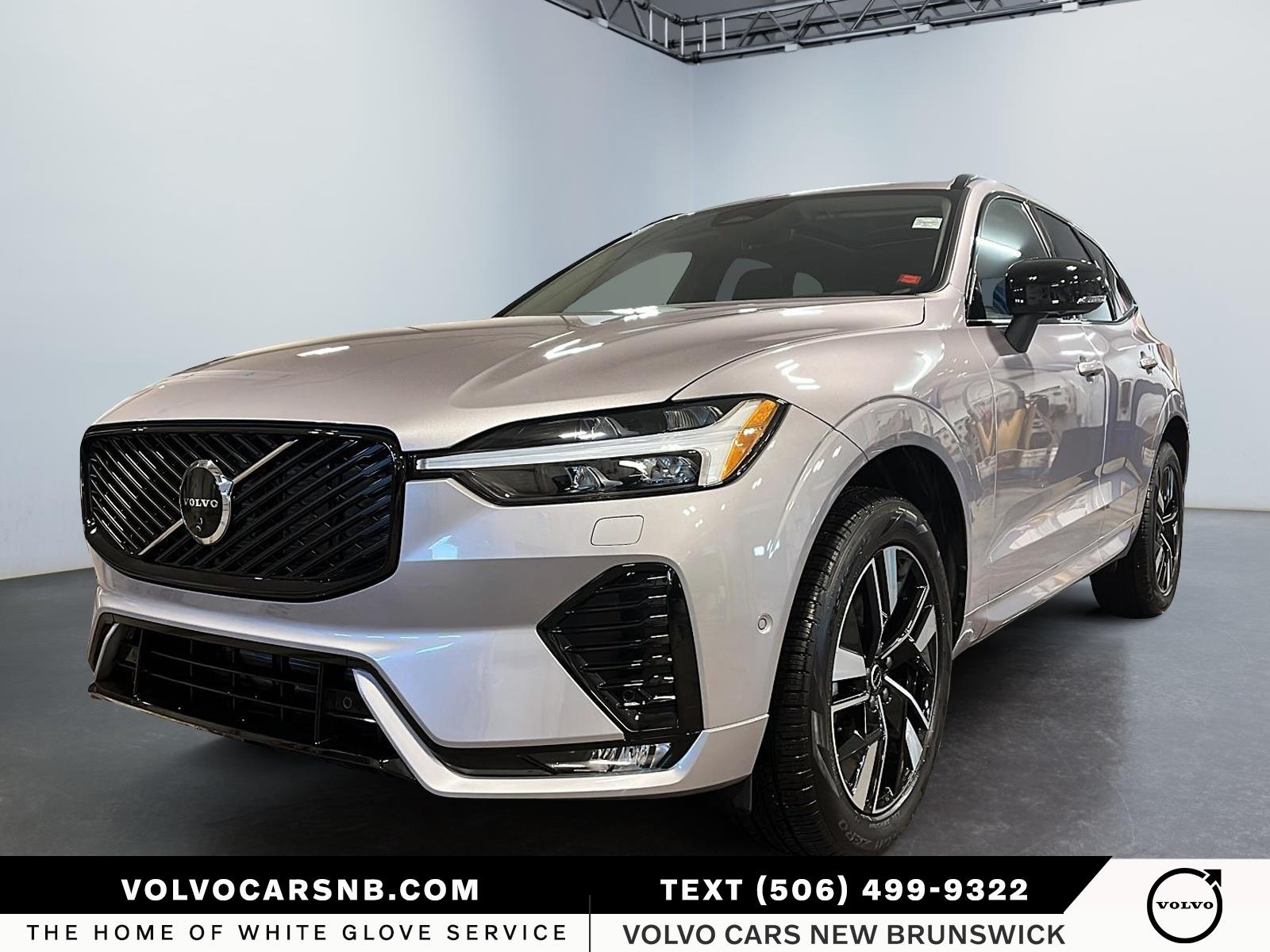 2026 Volvo XC60 B5 Plus Dark Theme