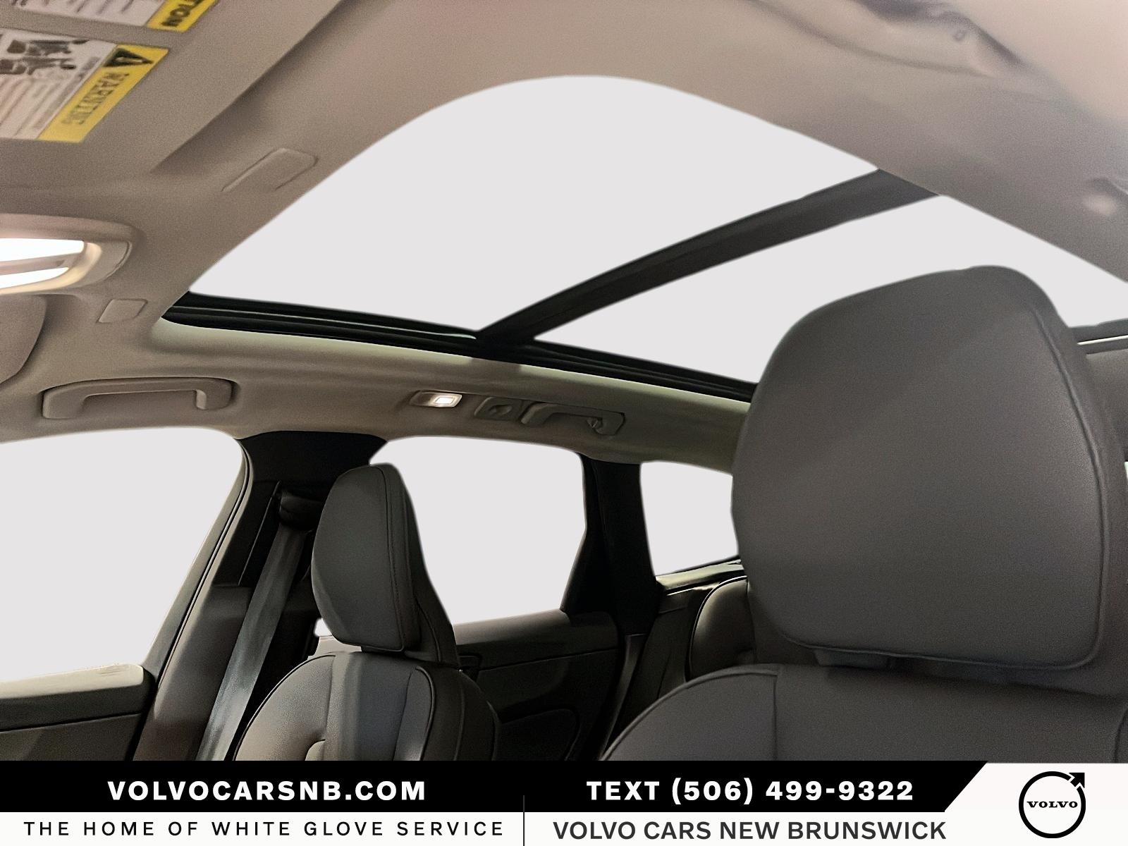 2026 Volvo XC60 B5 Plus Dark Theme