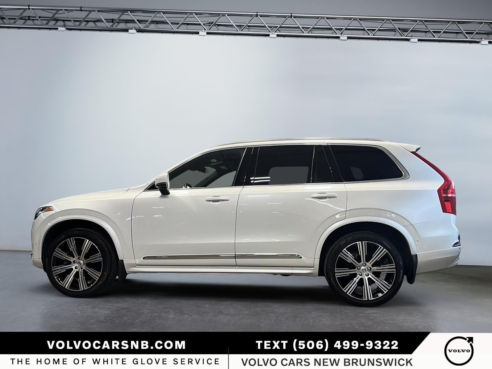 2024 Volvo XC90 B6 Ultimate Bright Theme