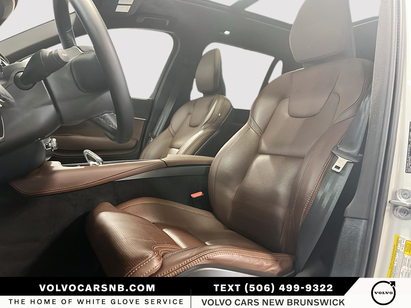 2024 Volvo XC90 B6 Ultimate Bright Theme