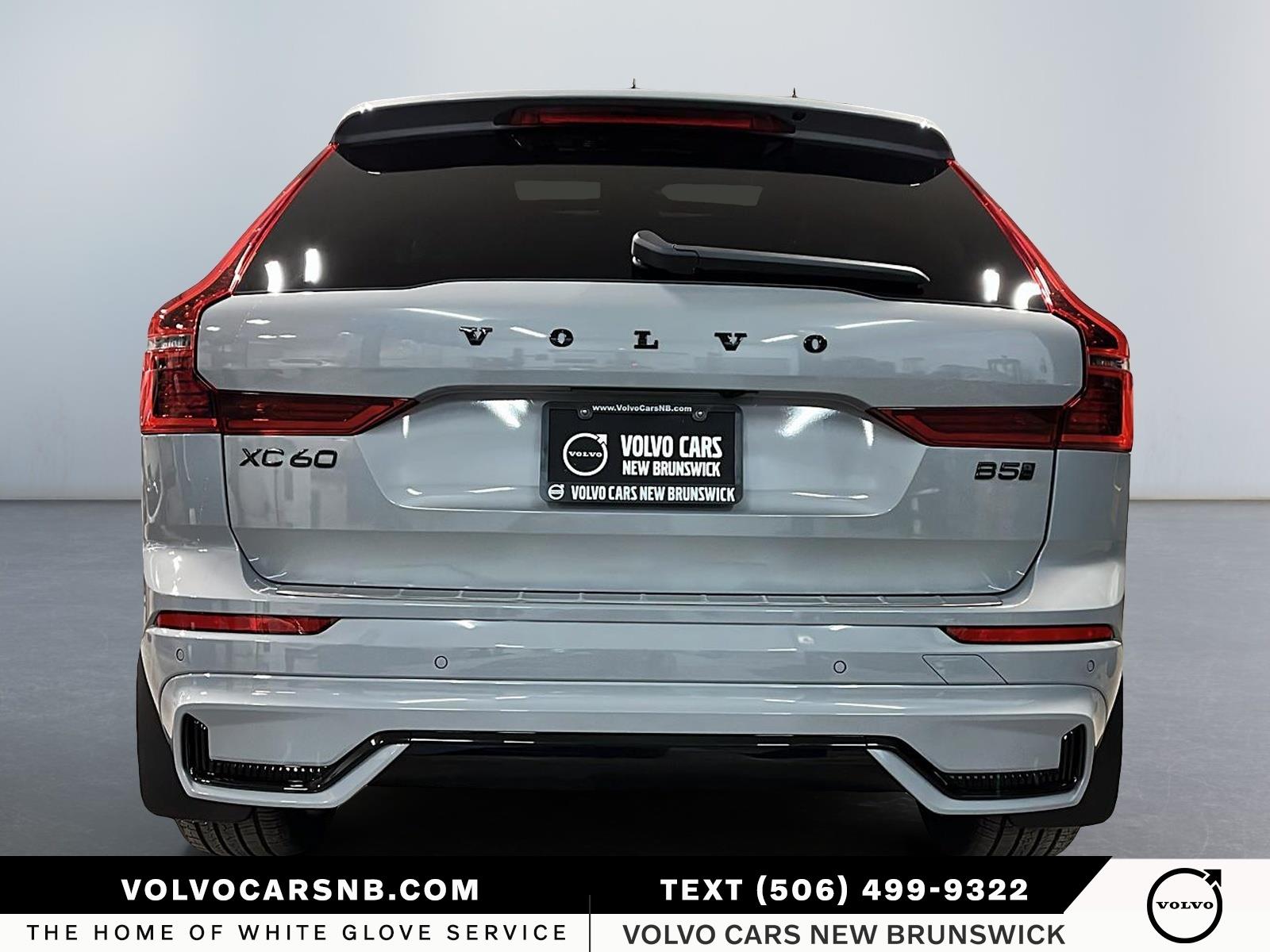 2026 Volvo XC60 B5 Ultra Black Edition