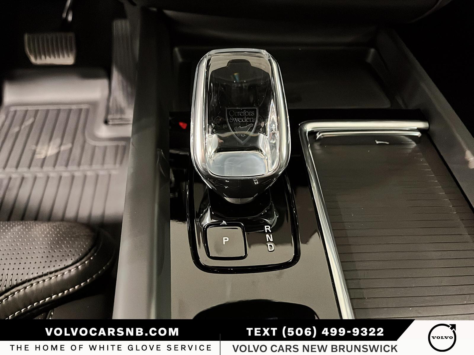 2026 Volvo XC60 B5 Ultra Black Edition