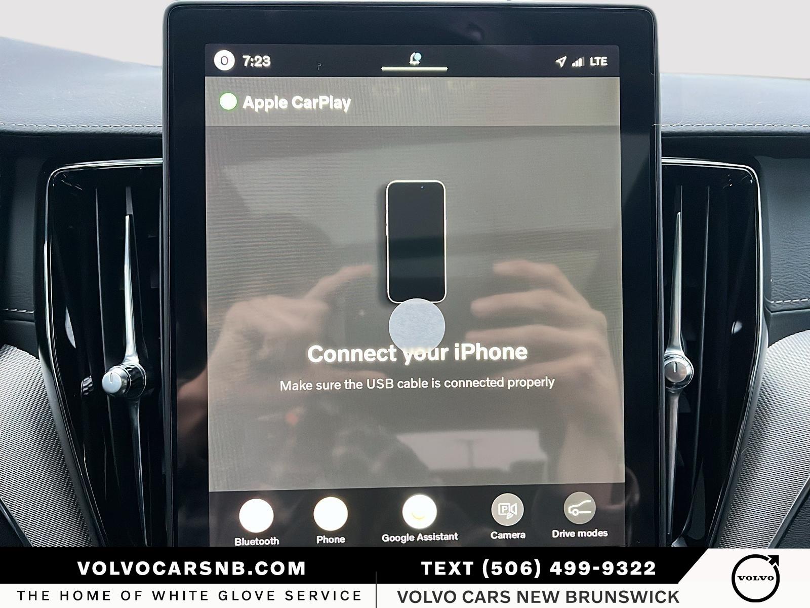 2026 Volvo XC60 B5 Ultra Black Edition