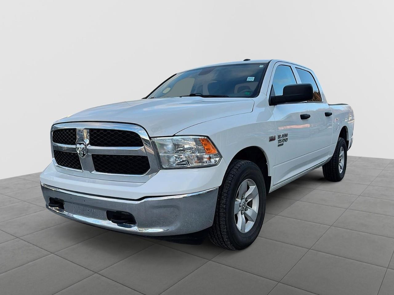 2023 RAM 1500 Classic SLT Crew Cab 4WD