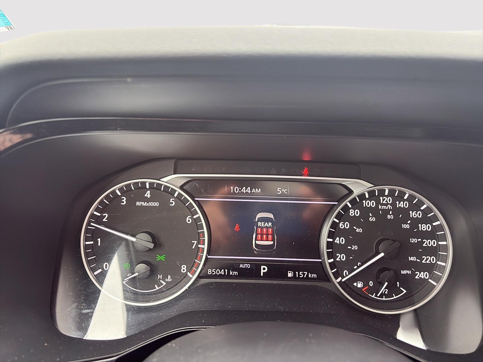 2024 Nissan Pathfinder SV