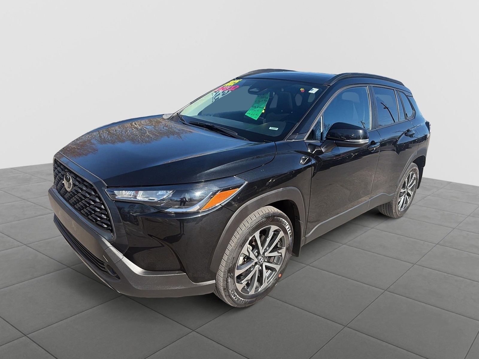 2025 Toyota Corolla Cross LE