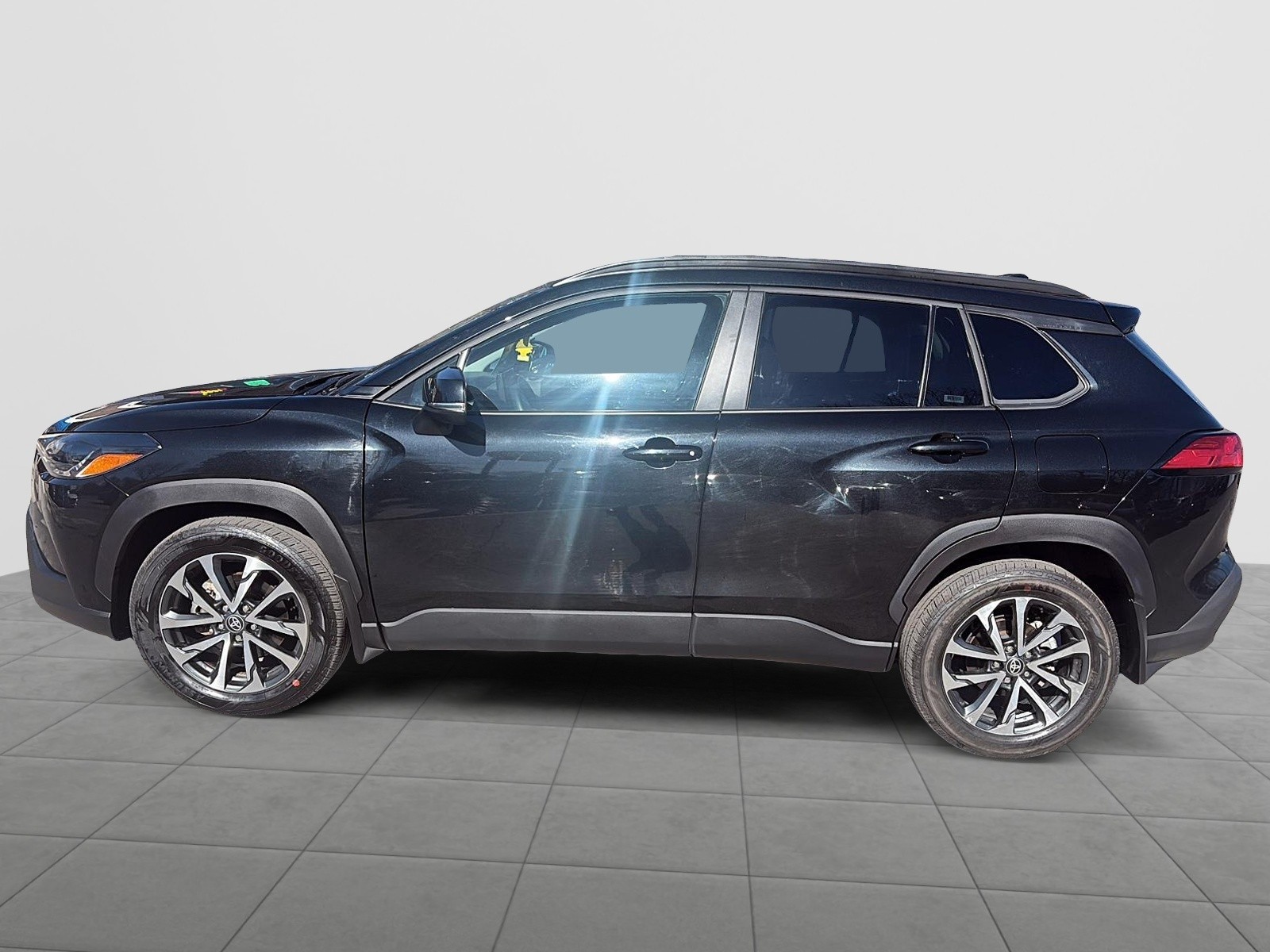 2025 Toyota Corolla Cross LE