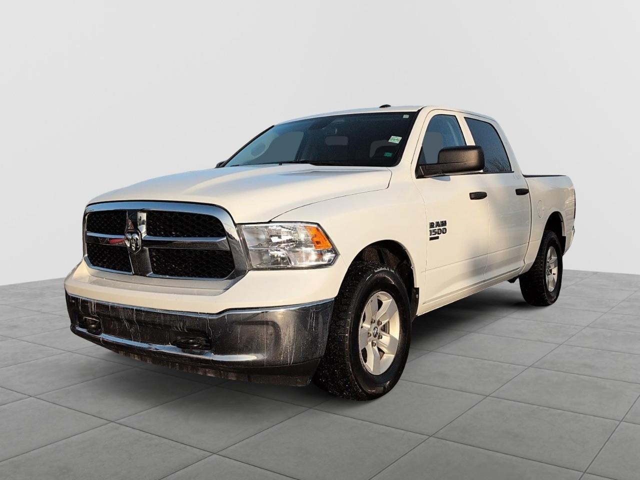 2023 RAM 1500 Classic SLT Crew Cab 4WD