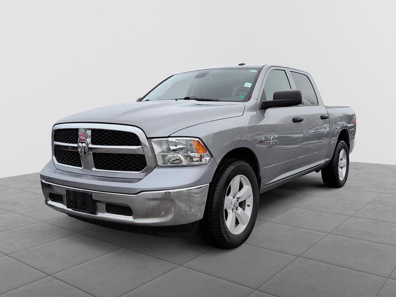 2023 RAM 1500 Classic SLT Crew Cab 4WD