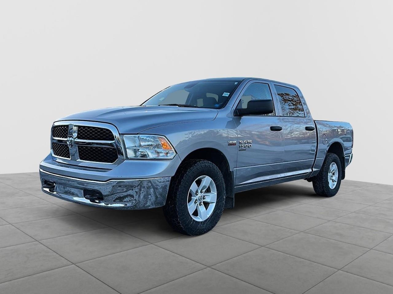 2023 RAM 1500 Classic SLT Crew Cab 4WD