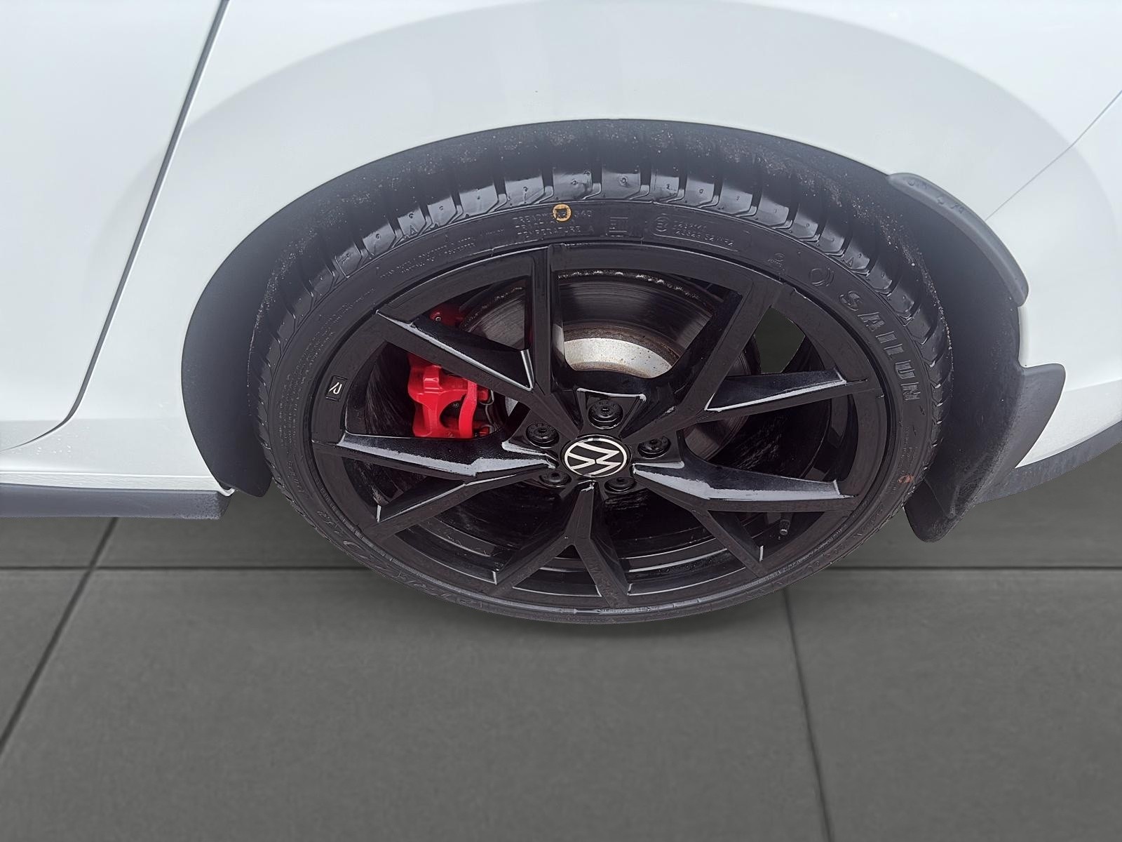 2024 Volkswagen Golf GTI 380 Autobahn