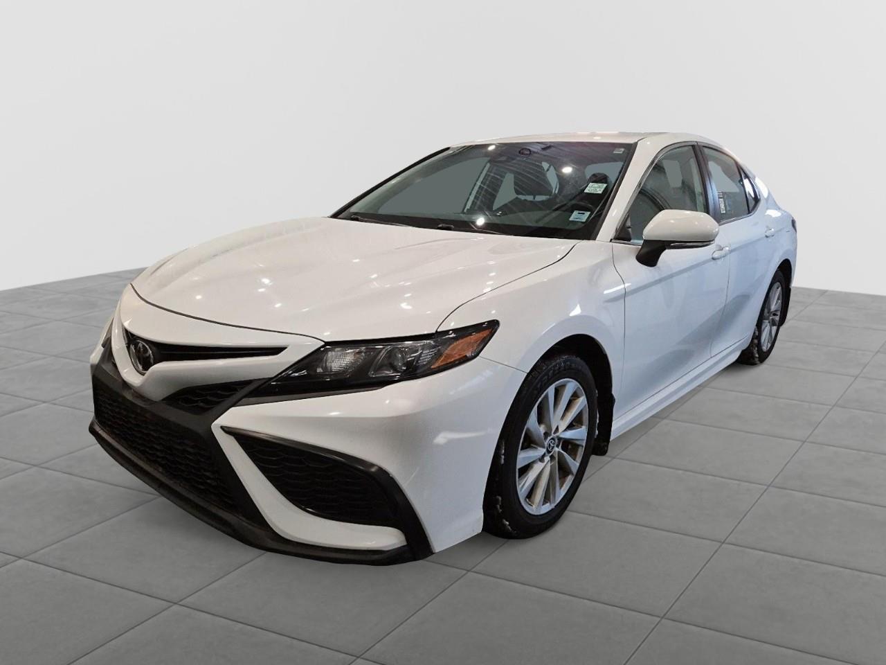 2024 Toyota Camry SE FWD