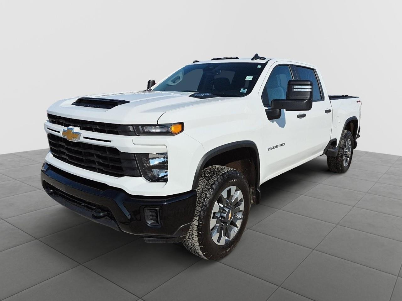 2024 Chevrolet Silverado 2500HD Custom Crew Cab 4WD