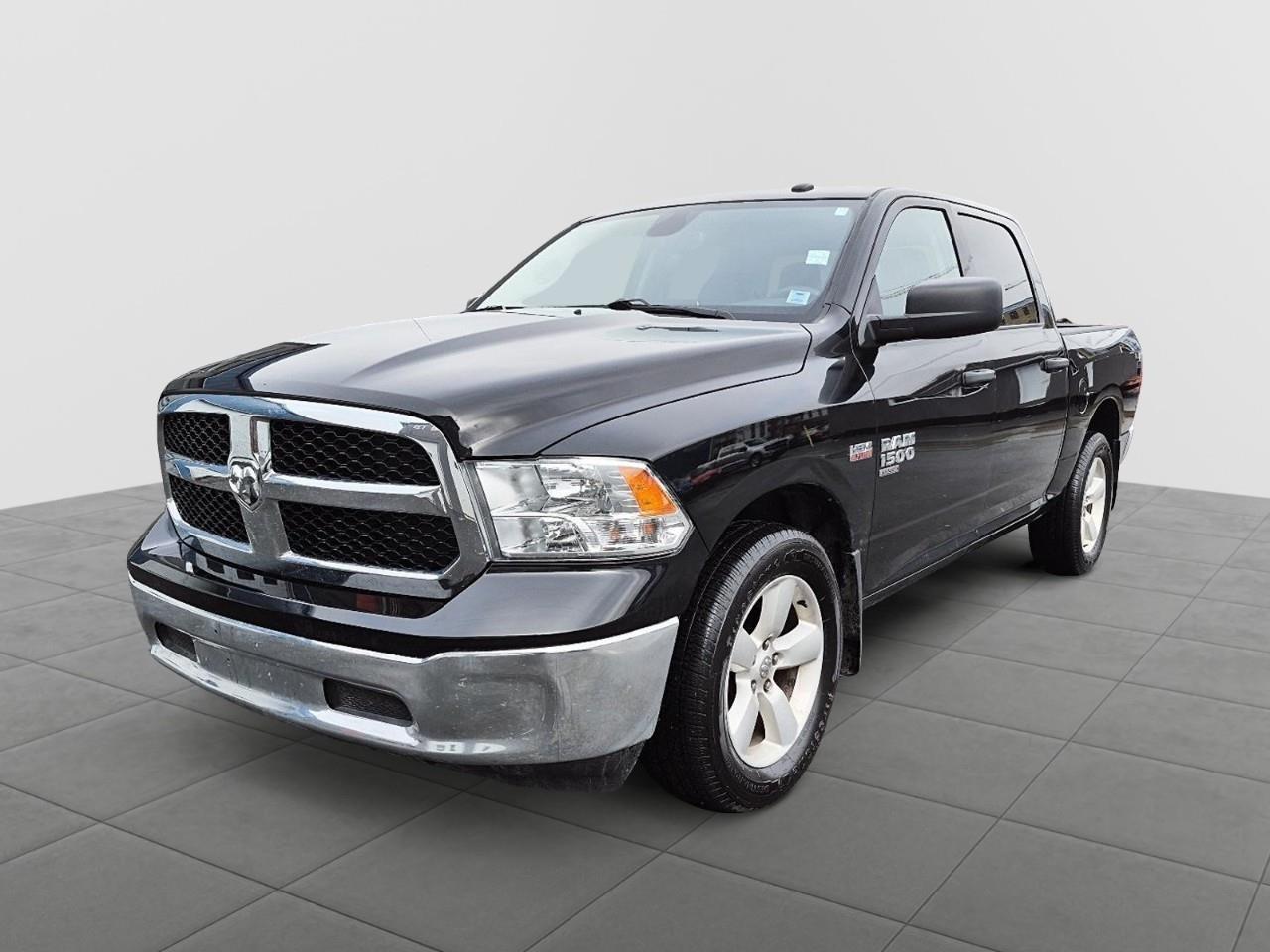 2023 RAM 1500 Classic SLT Crew Cab 4WD