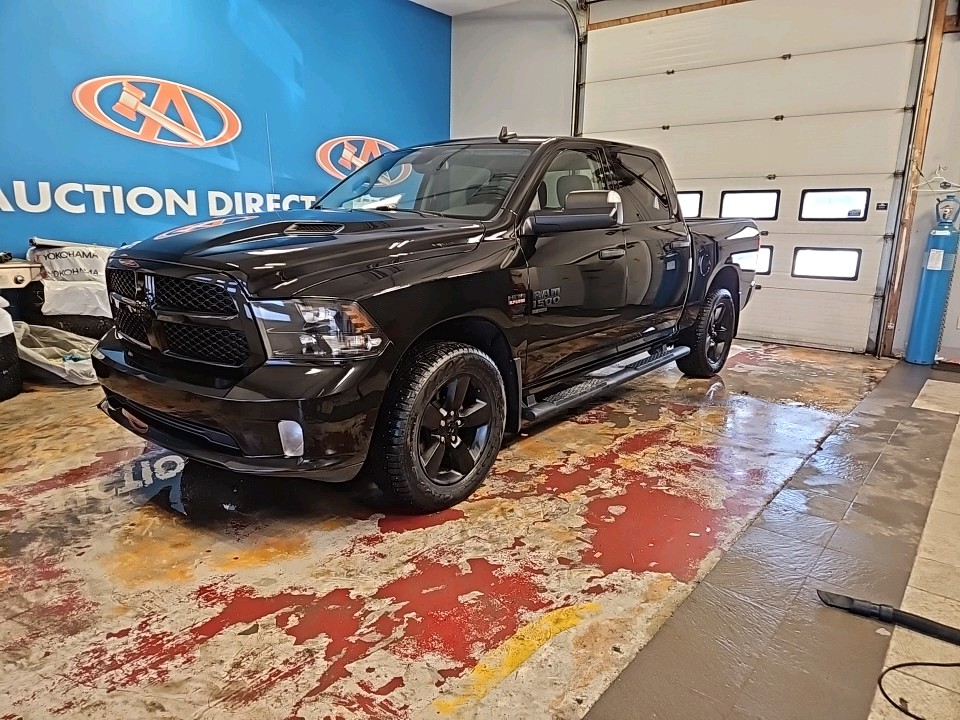 RAM 1500 Classic Tradesman Crew Cab 4WD 2022