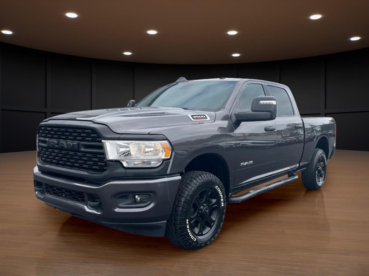 2024 RAM 3500 Big Horn Crew Cab 4WD