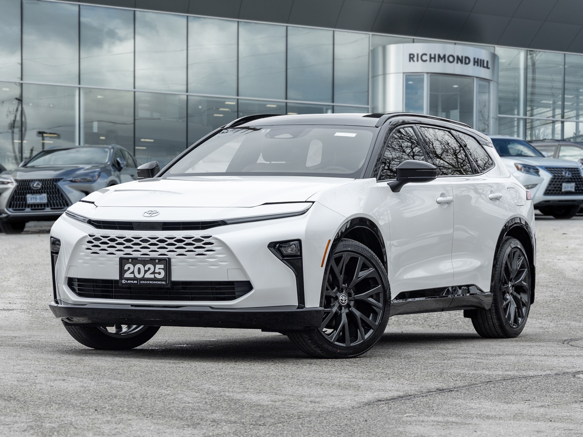 Toyota Crown Signia Limited AWD 2025