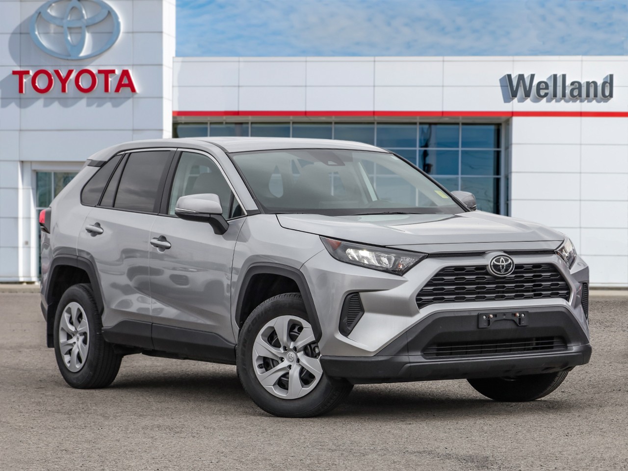 Toyota RAV4 LE AWD 2024