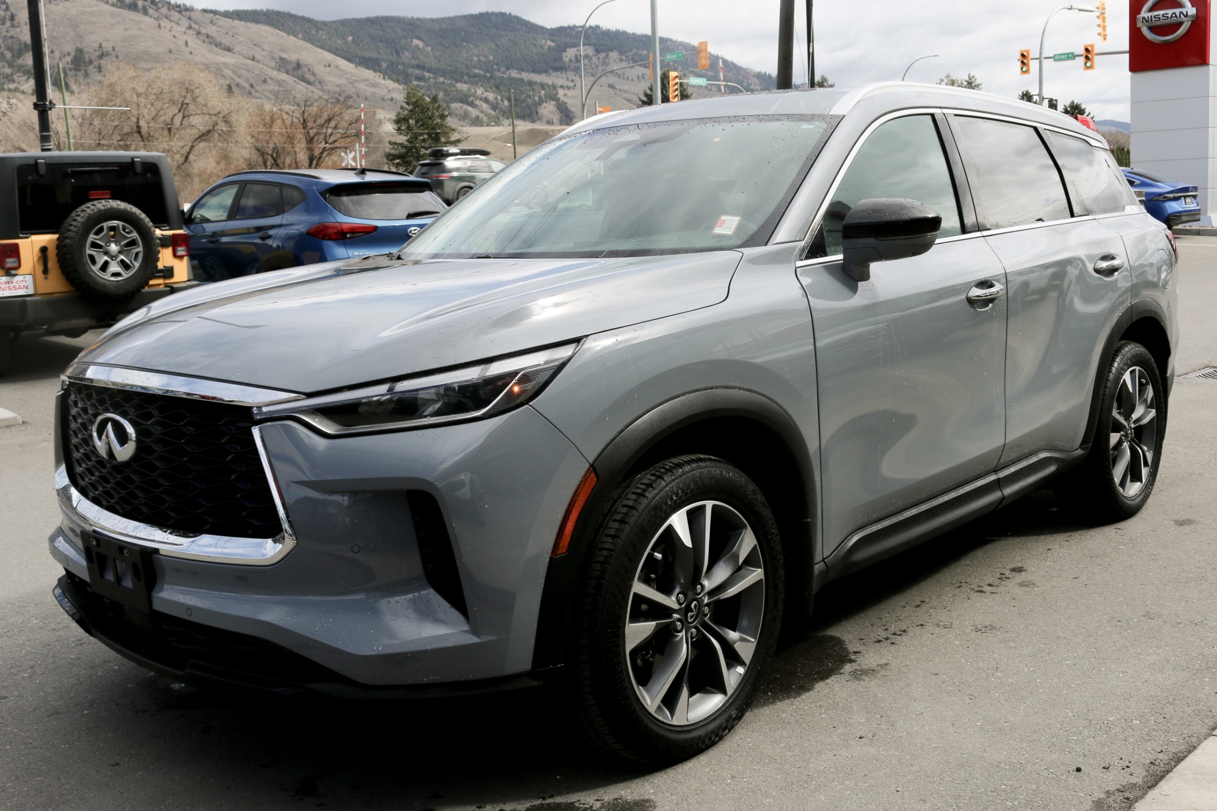 2025 INFINITI QX60 Luxe AWD