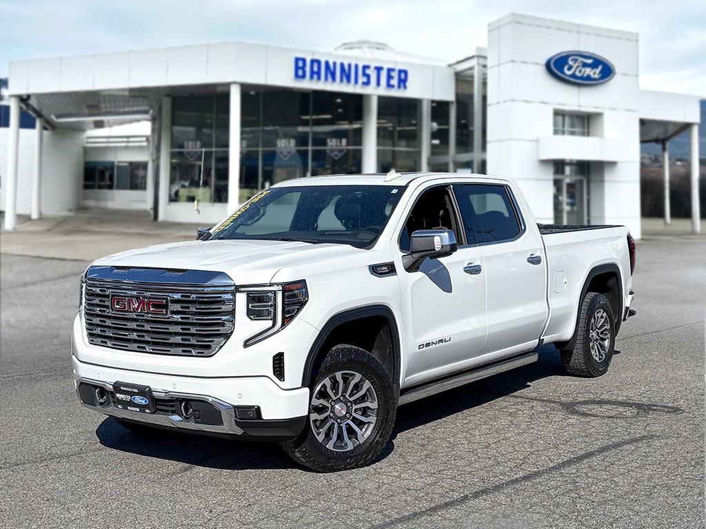 2022 GMC Sierra 1500 Denali Crew Cab 4WD