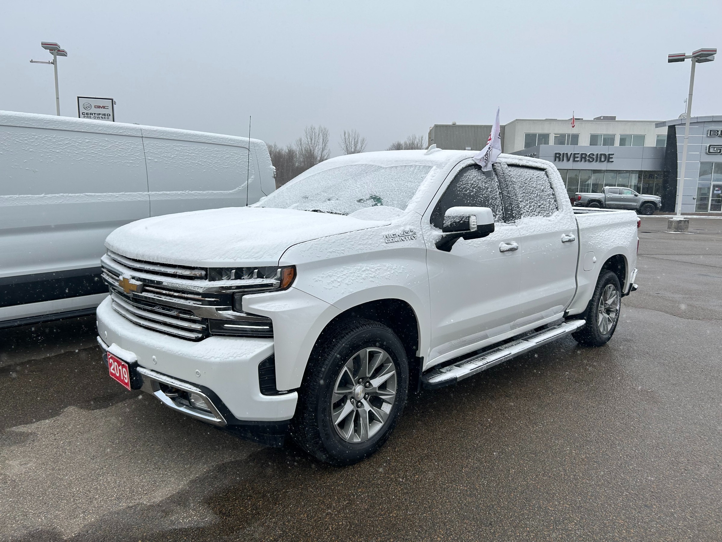 2019 Chevrolet Silverado 1500 High Country Crew Cab 4WD