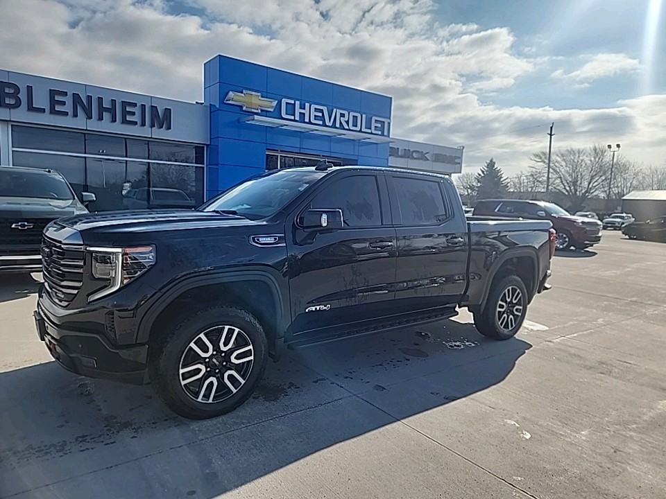 2024 GMC Sierra 1500 AT4 Crew Cab 4WD