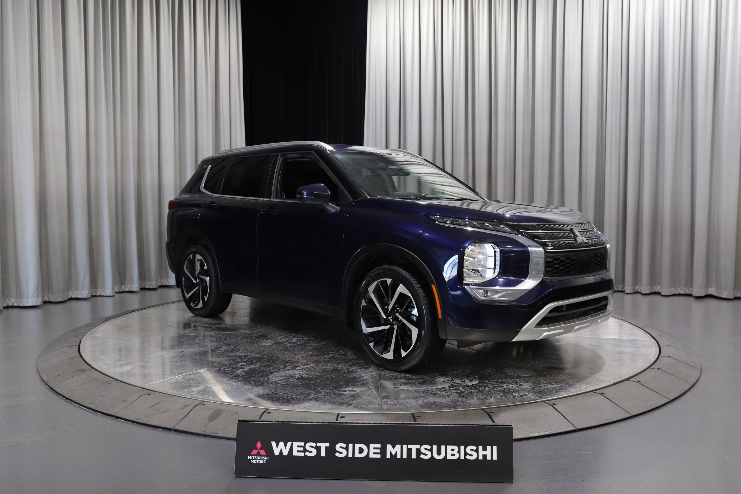 2023 Mitsubishi Outlander LE AWD