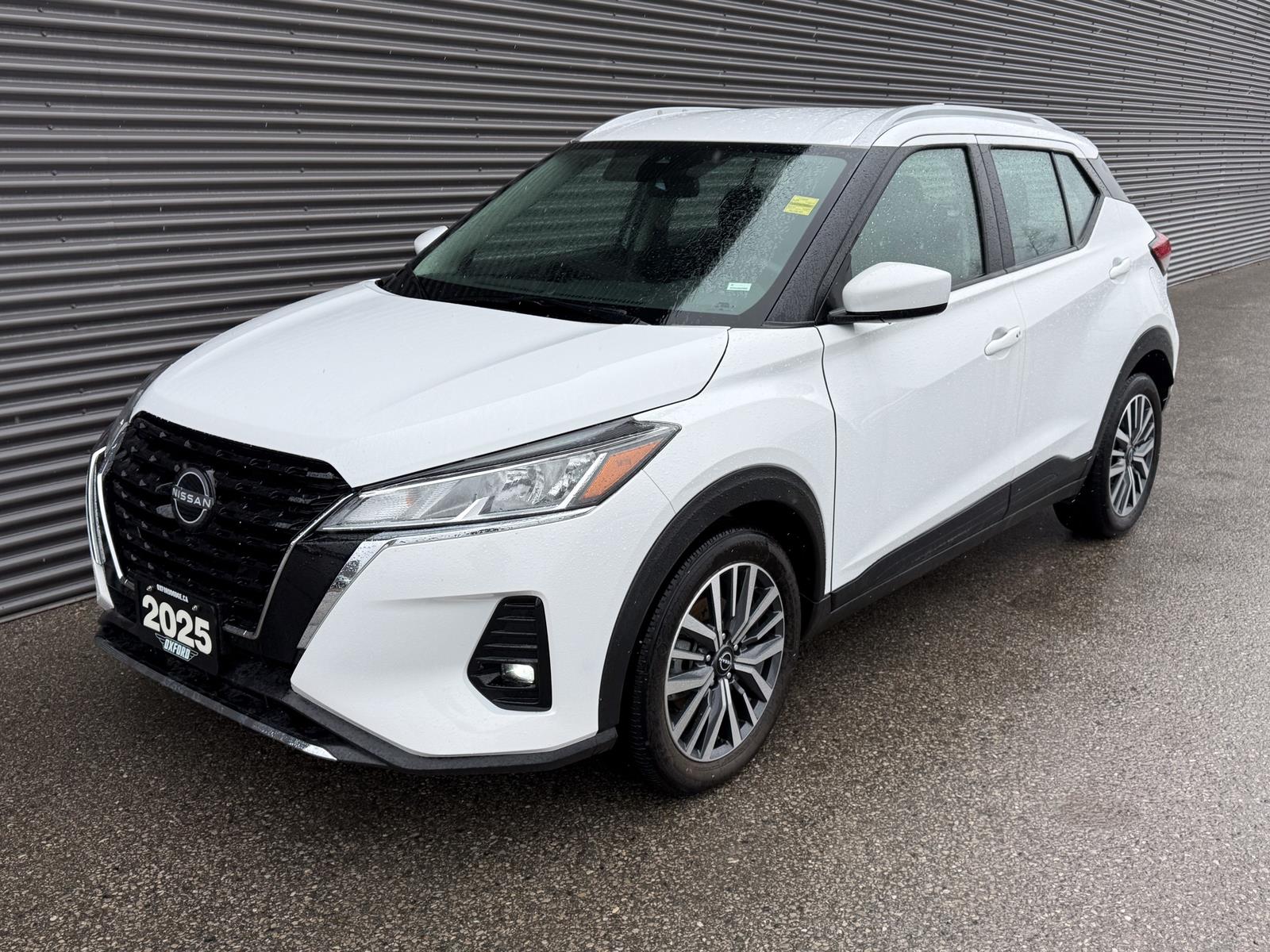 2025 Nissan Kicks SV FWD