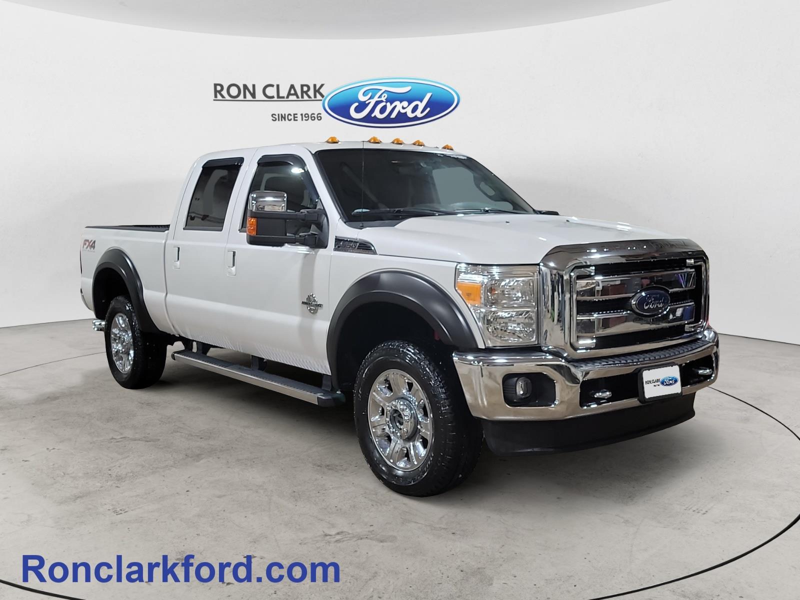 2016 Ford F-350 Super Duty Lariat Crew Cab 4WD