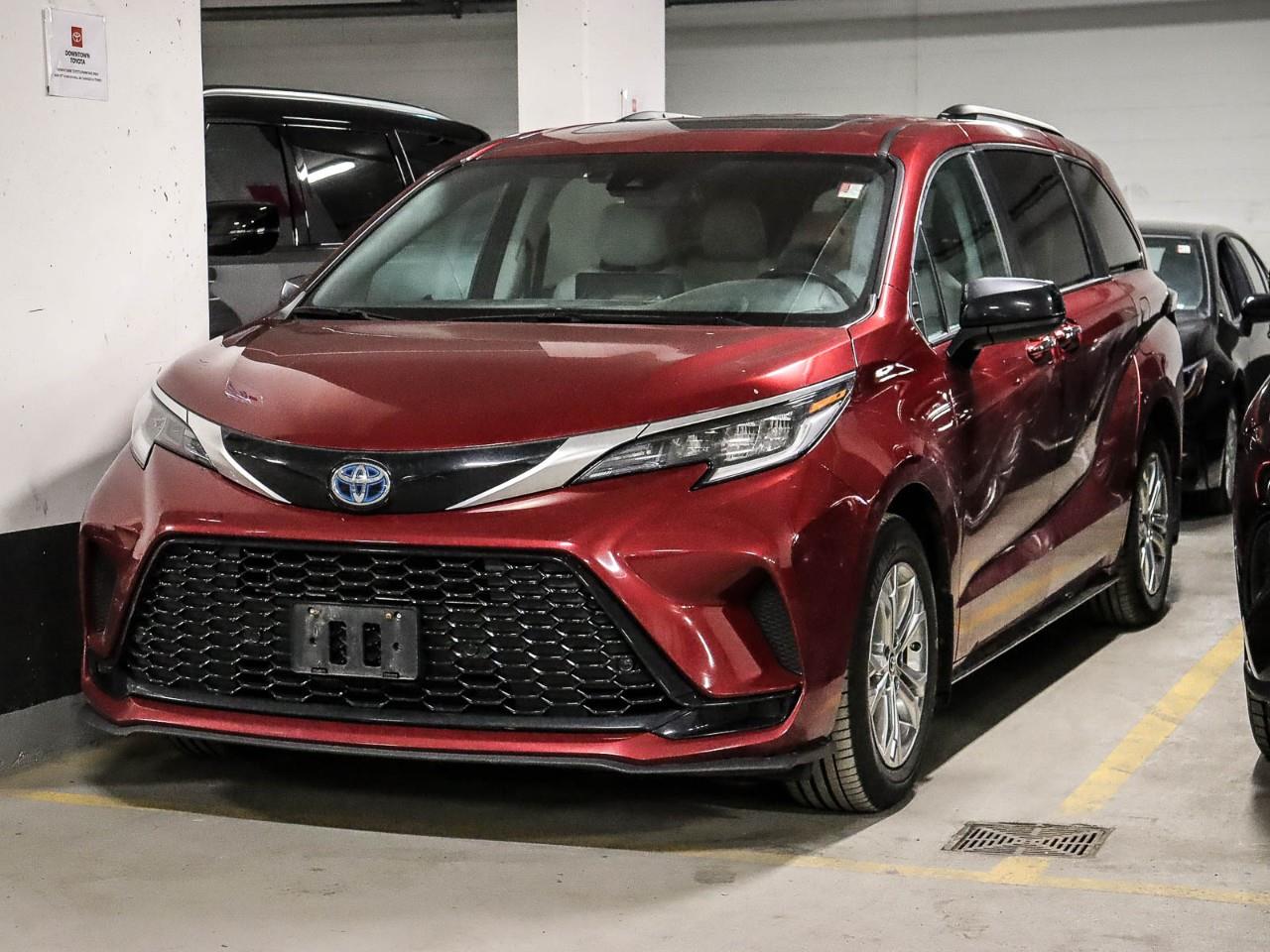 2022 Toyota Sienna XSE 7-Passenger AWD