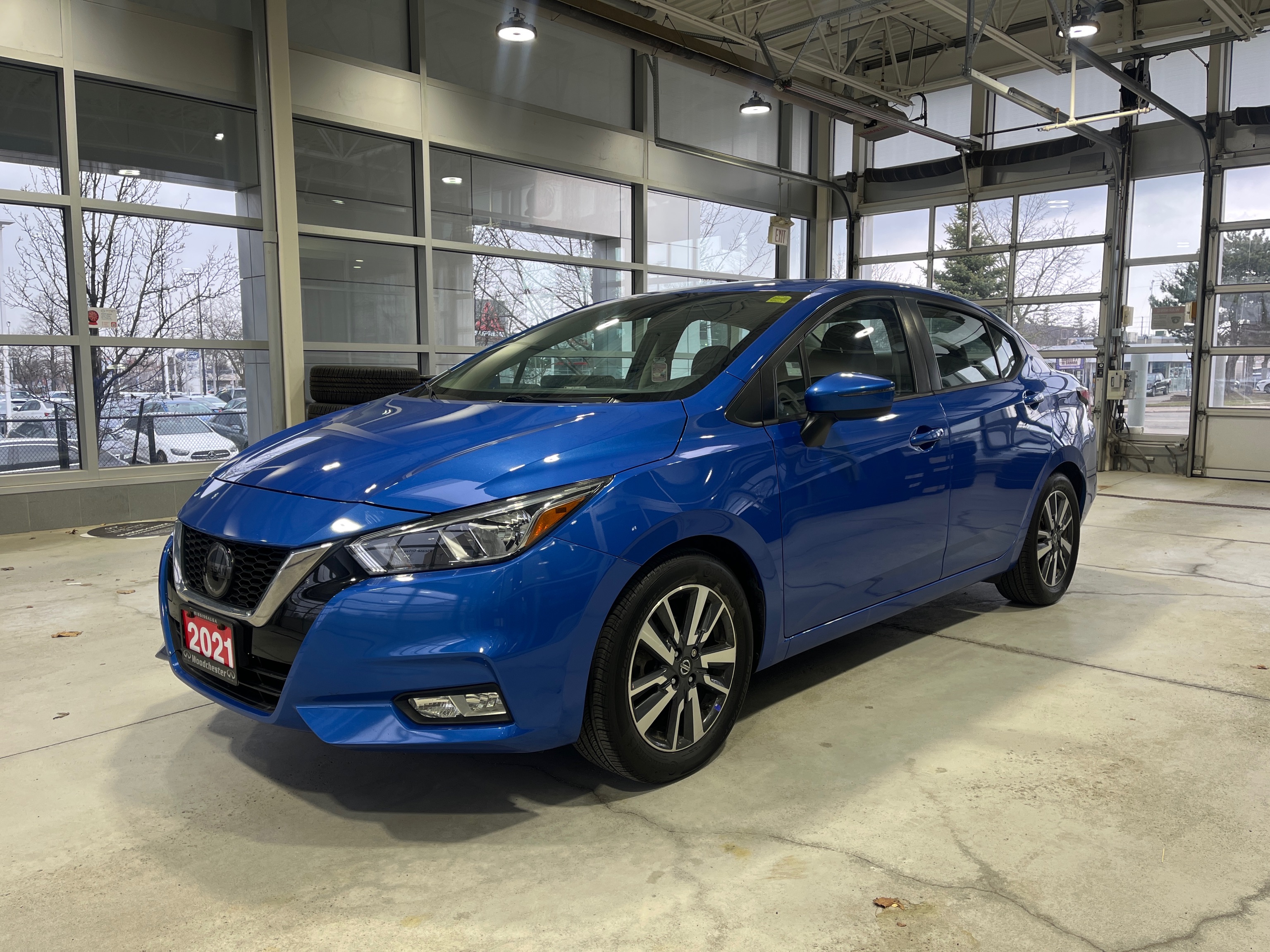 2021 Nissan Versa SV FWD