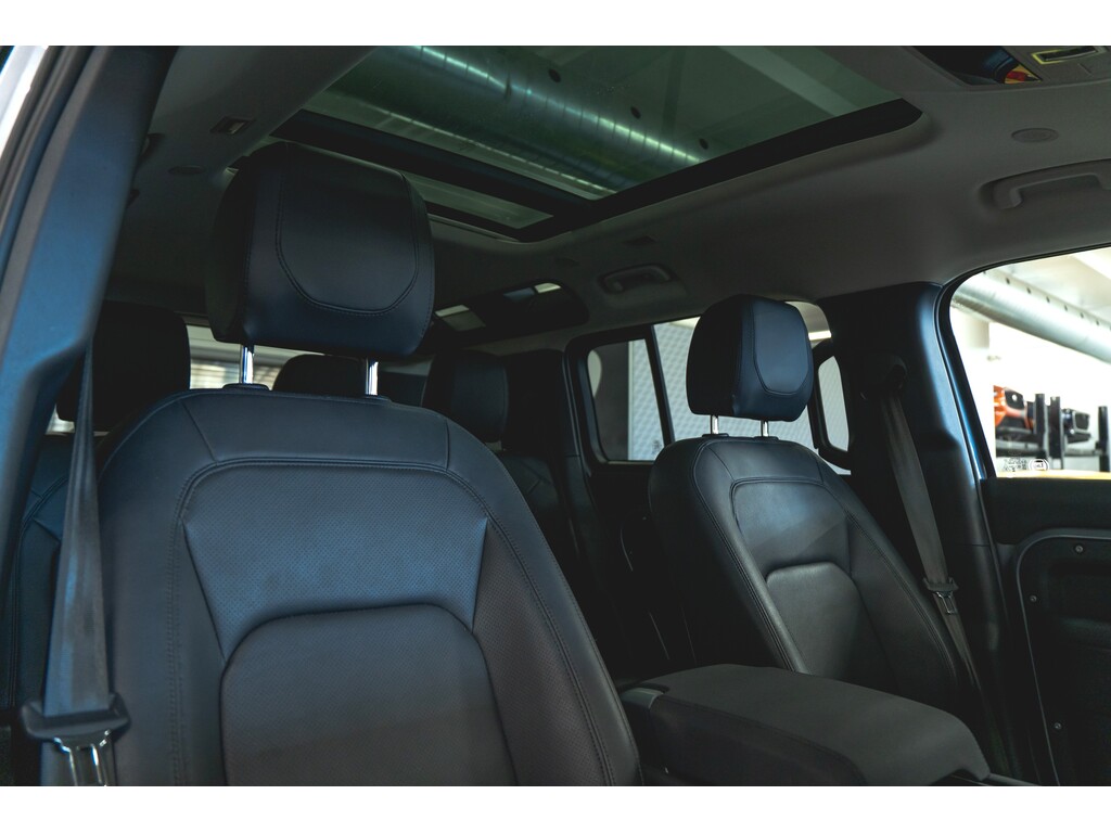 2023 Land Rover Defender